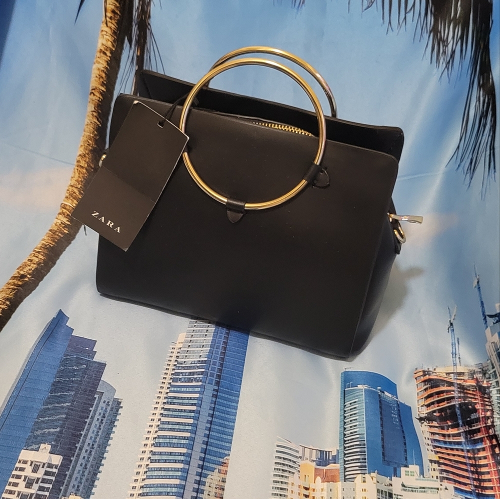 Cartera de mano con corea